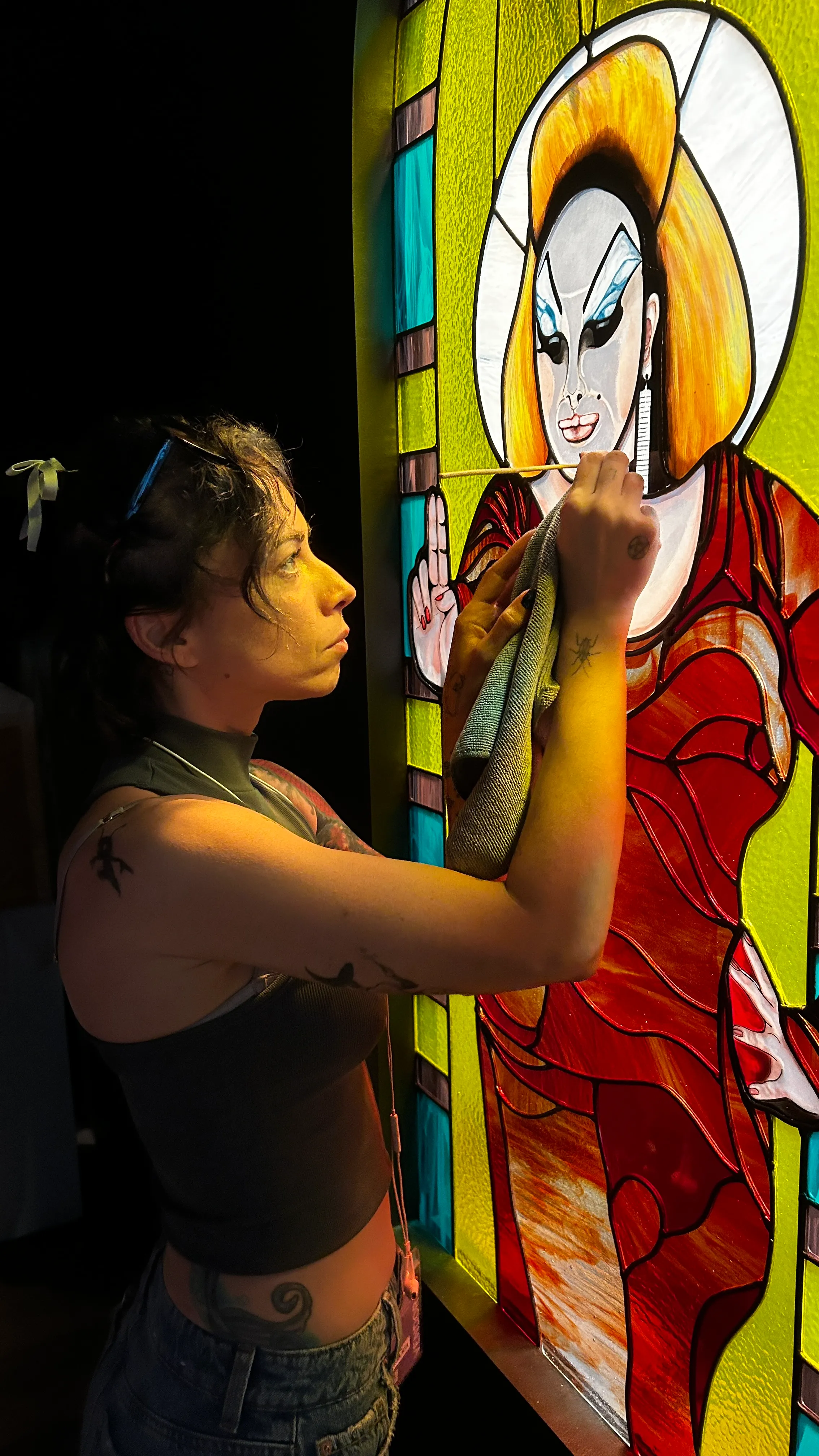 Amanda Maccagnan painting stained glass